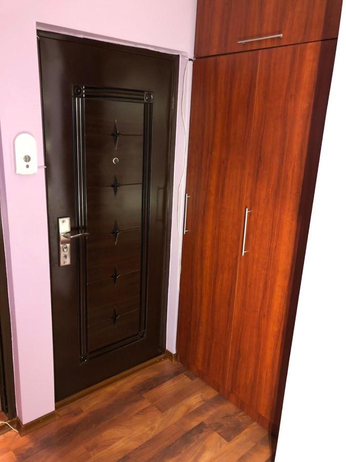 Clau Apartment Galaţi Екстериор снимка